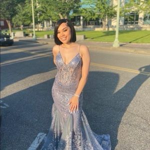 Dress Only Worn For Photos